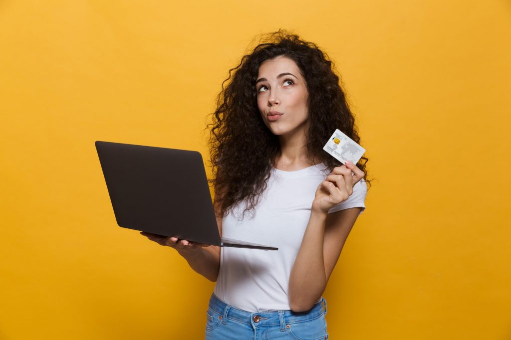 4 dicas essenciais para quem vai solicitar um cartão de crédito novo
