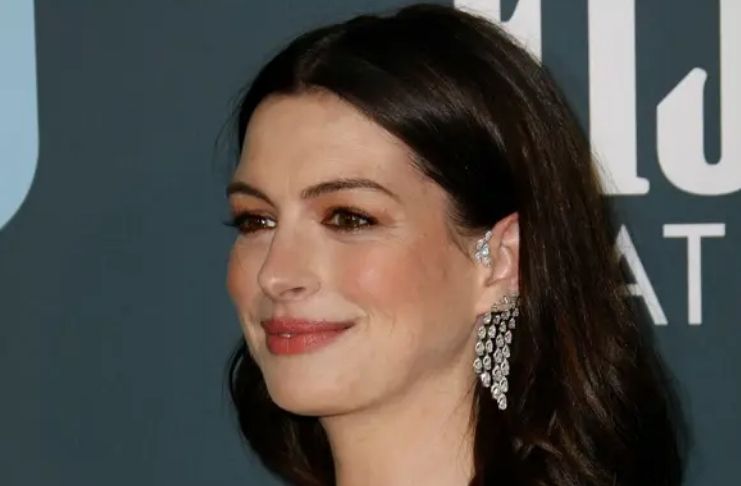Estátua de Anne Hathaway terá nome modificado no museu Madame Tussauds